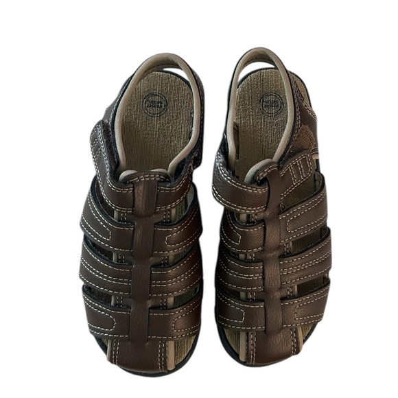 Wonder Nation Big Boys Fisherman Sandals - Brown, Size 11 - Picture 7 of 9